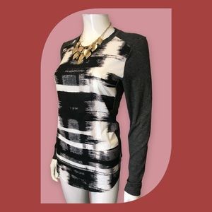 Size Small Apt 9 blouse in gray with black and white details